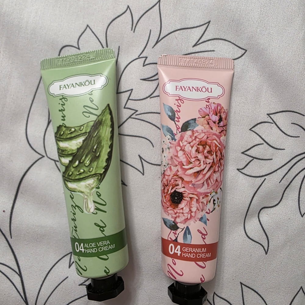 Aloe Vera and Geranium Hand Cream Set - Green and Pink